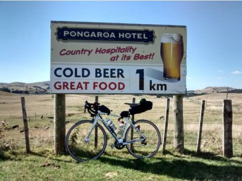 Manawatū Tararua Highway to the Pongaroa Pub