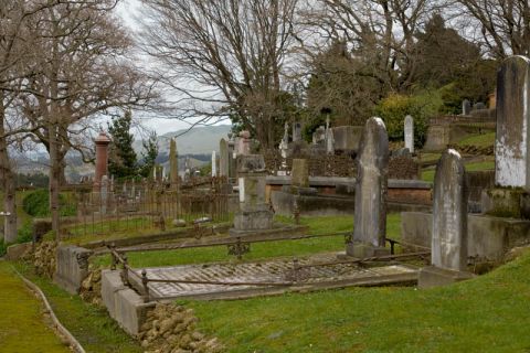 Historic Gorge Cemetery Tours